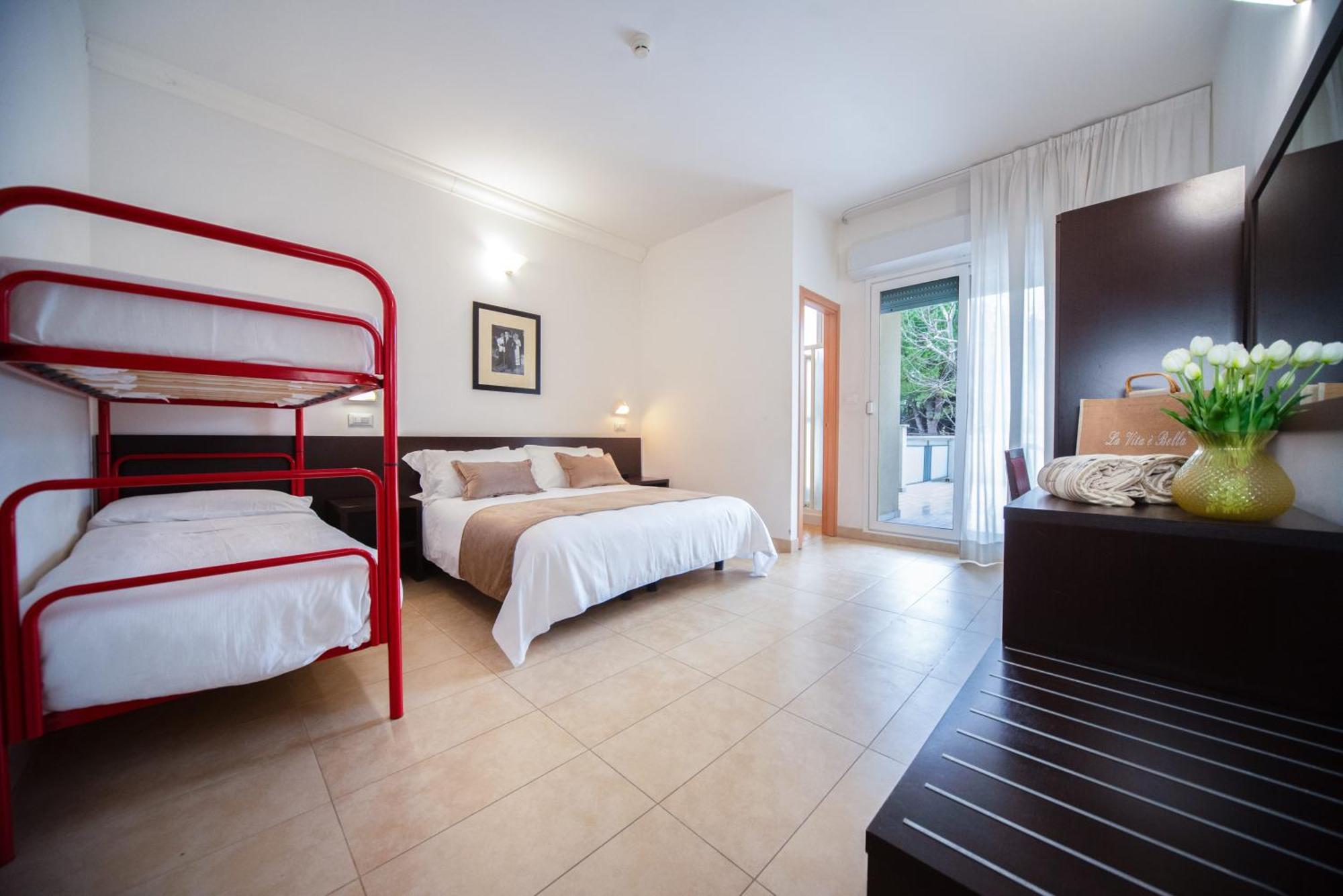 Union Park Hotel - Sul Mare Con Piscina Riscaldata -Idromassaggio -Spiaggia - Parcheggio Hotel