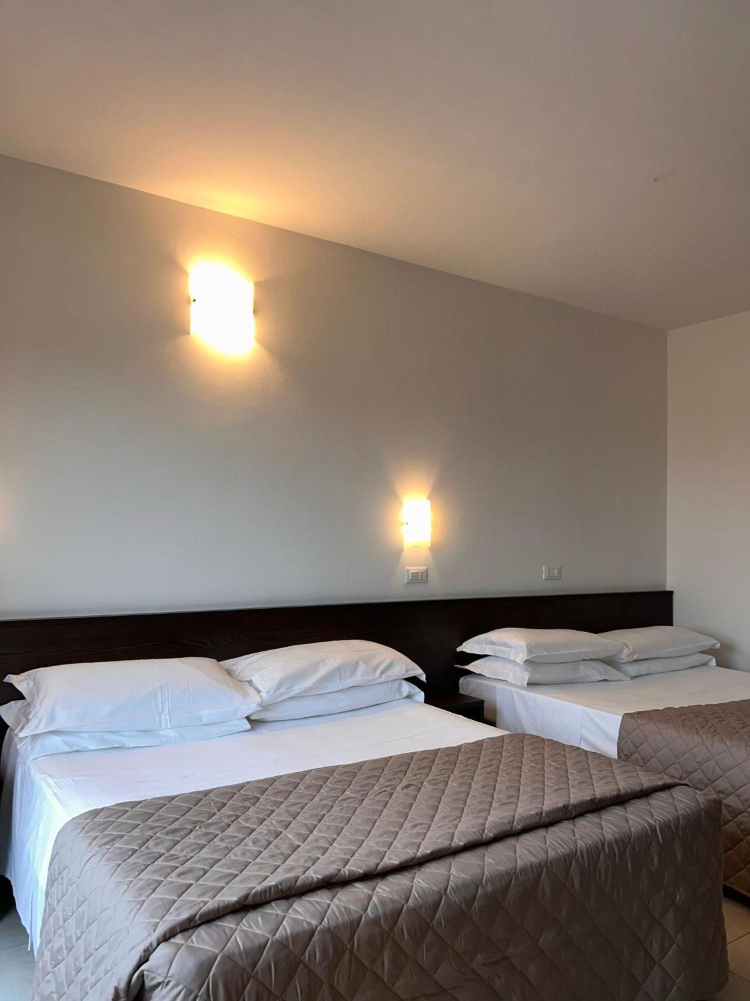 Hotel Union Park Hotel - Sul Mare Con Piscina Riscaldata -Idromassaggio -Spiaggia - Parcheggio Riccione