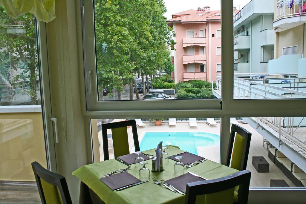 Hotel Union Park Hotel - Sul Mare Con Piscina Riscaldata -Idromassaggio -Spiaggia - Parcheggio Riccione